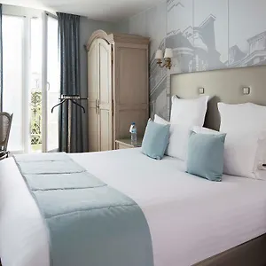 Plaza Elysées Hotel Paris